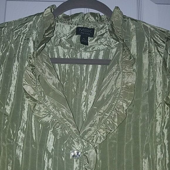 MSK Petite crinkle top. Sz. PL NWOT - Picture 2 of 5